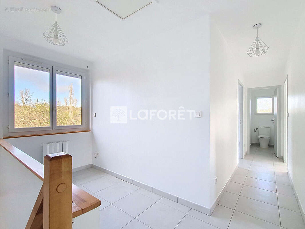 Maison à MONCLAR-DE-QUERCY