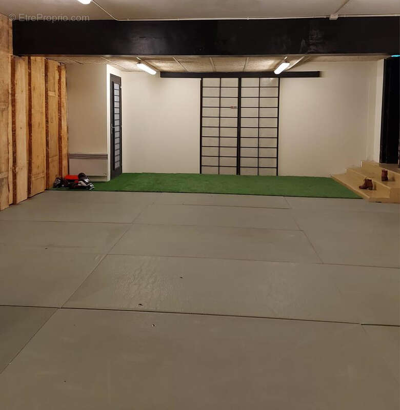 Commerce à LE BLEYMARD