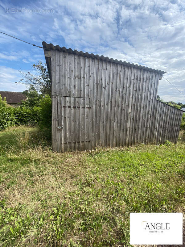 Maison à AILLIERES-BEAUVOIR