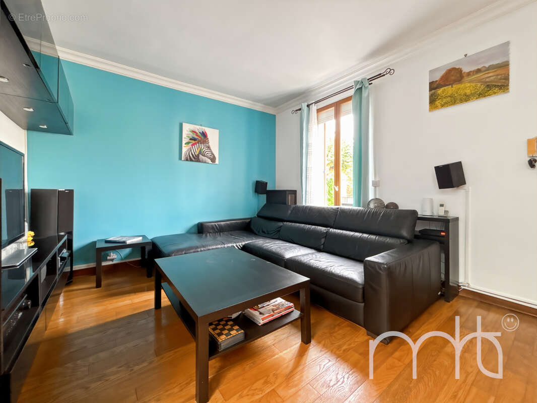 Appartement à COLOMBES