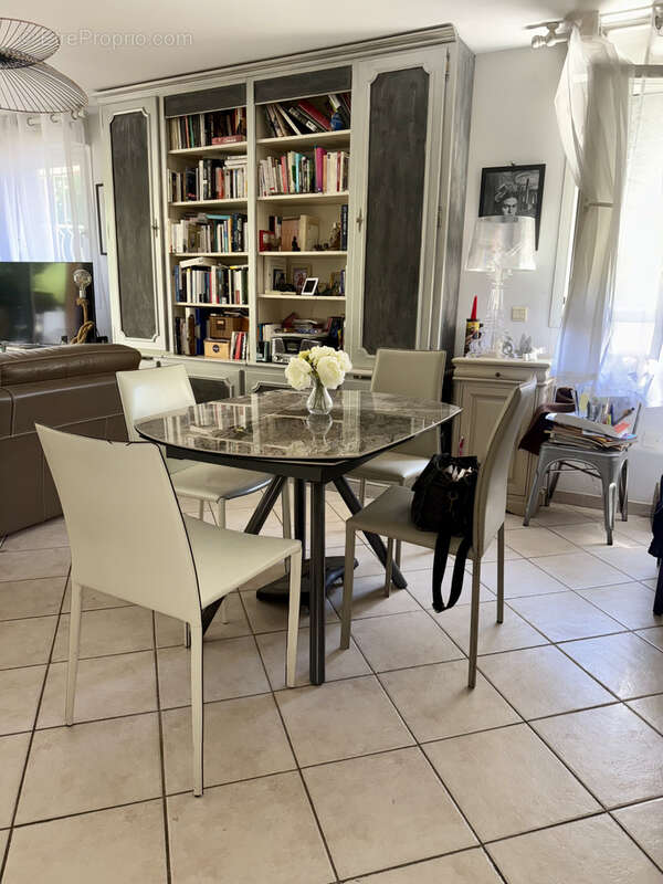 Appartement à MARSEILLE-9E