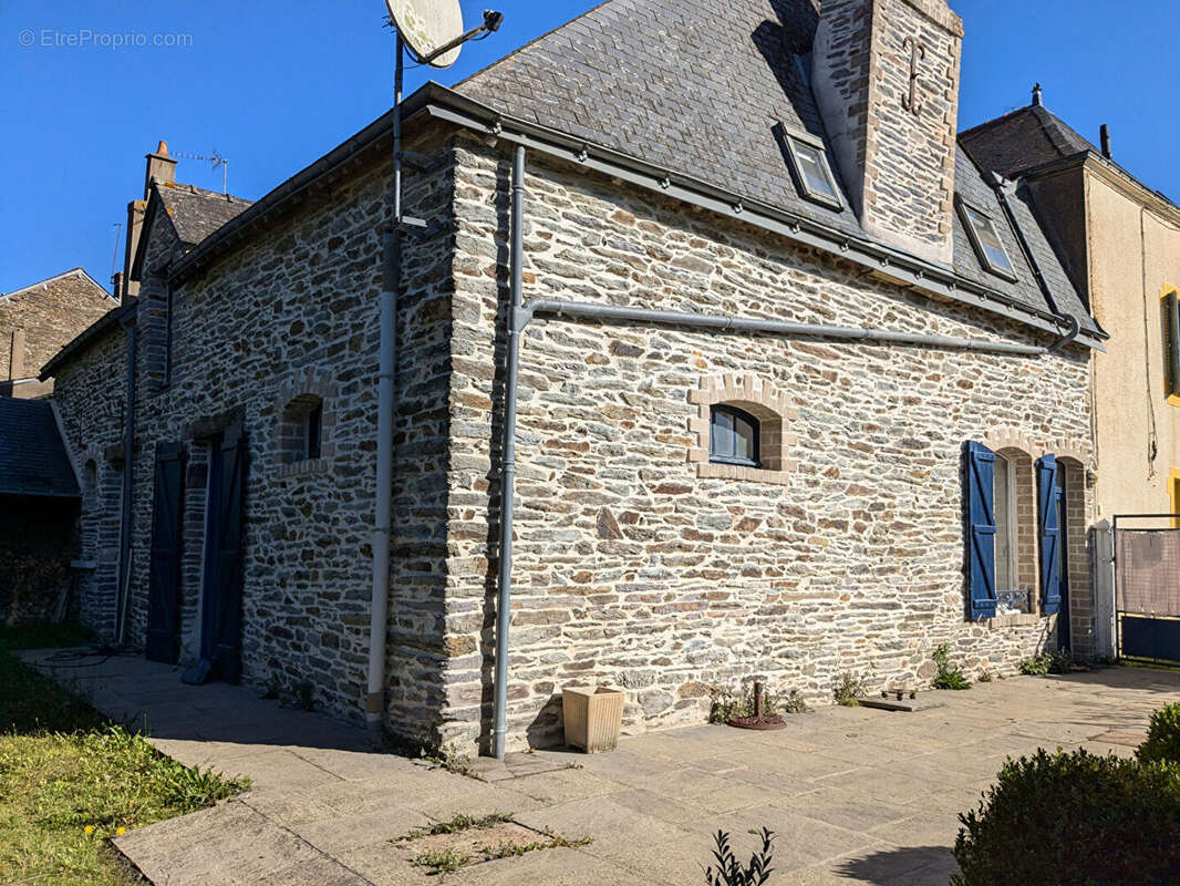 Maison à RUFFIAC