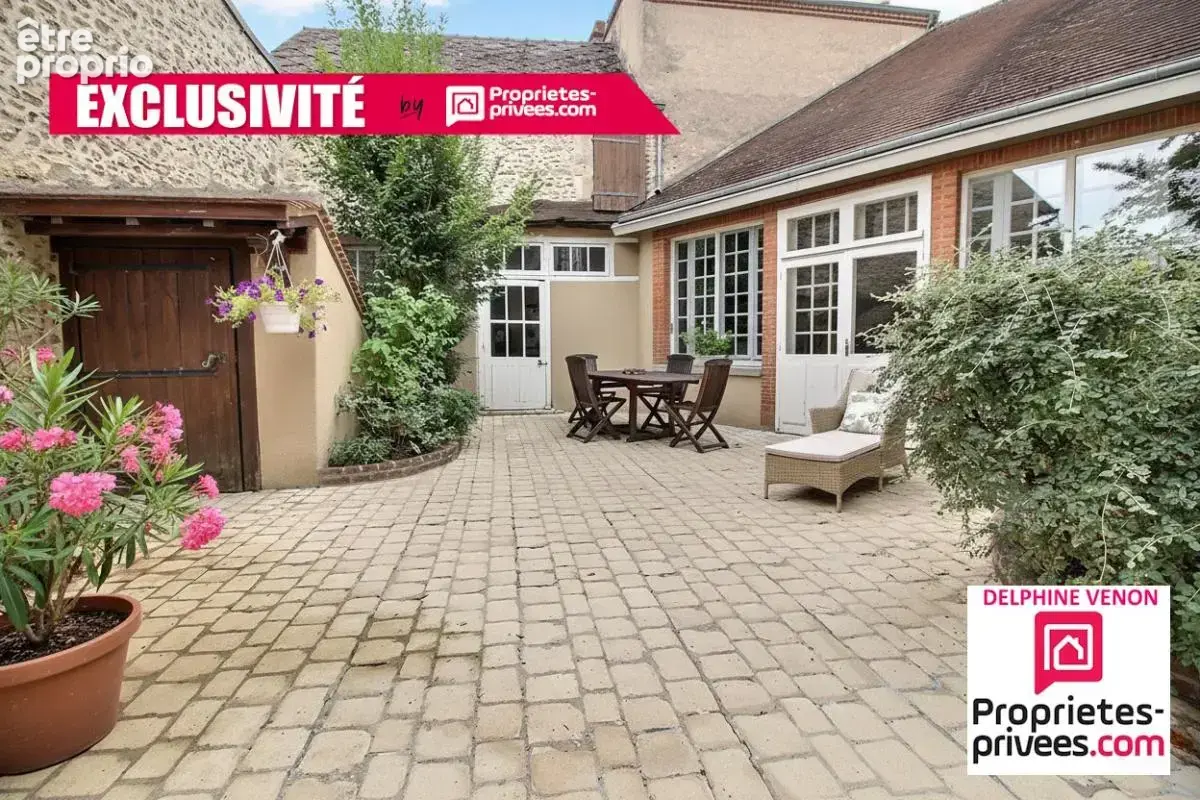 Exclusivité - Maison bourgeoise en hyper centre à Chateauneuf Sur Loire avec double garage, cave et dépendance - photo 12