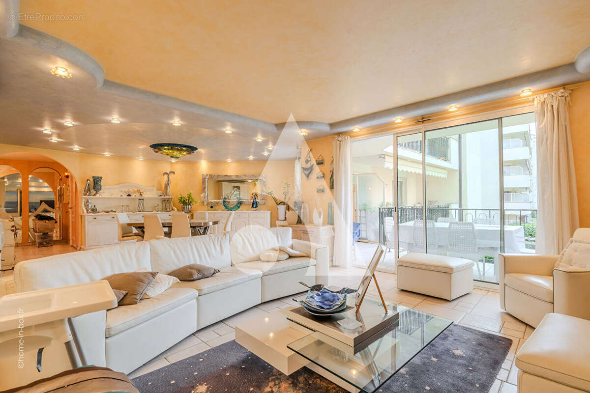 Appartement à SAINT-MAUR-DES-FOSSES