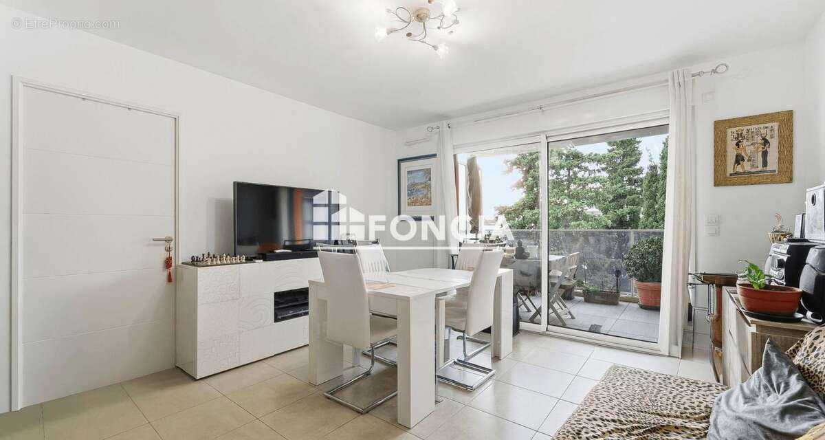 Appartement à VILLENEUVE-LOUBET