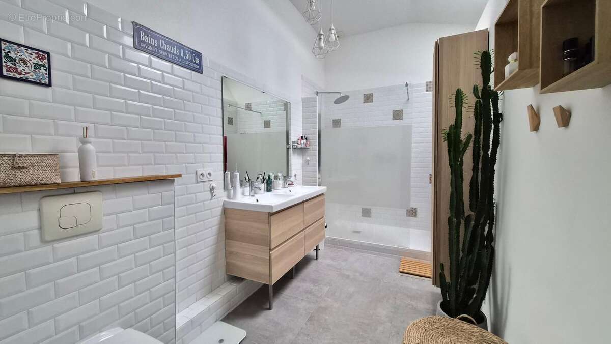 Appartement à SAINT-GERMAIN-LES-ARPAJON