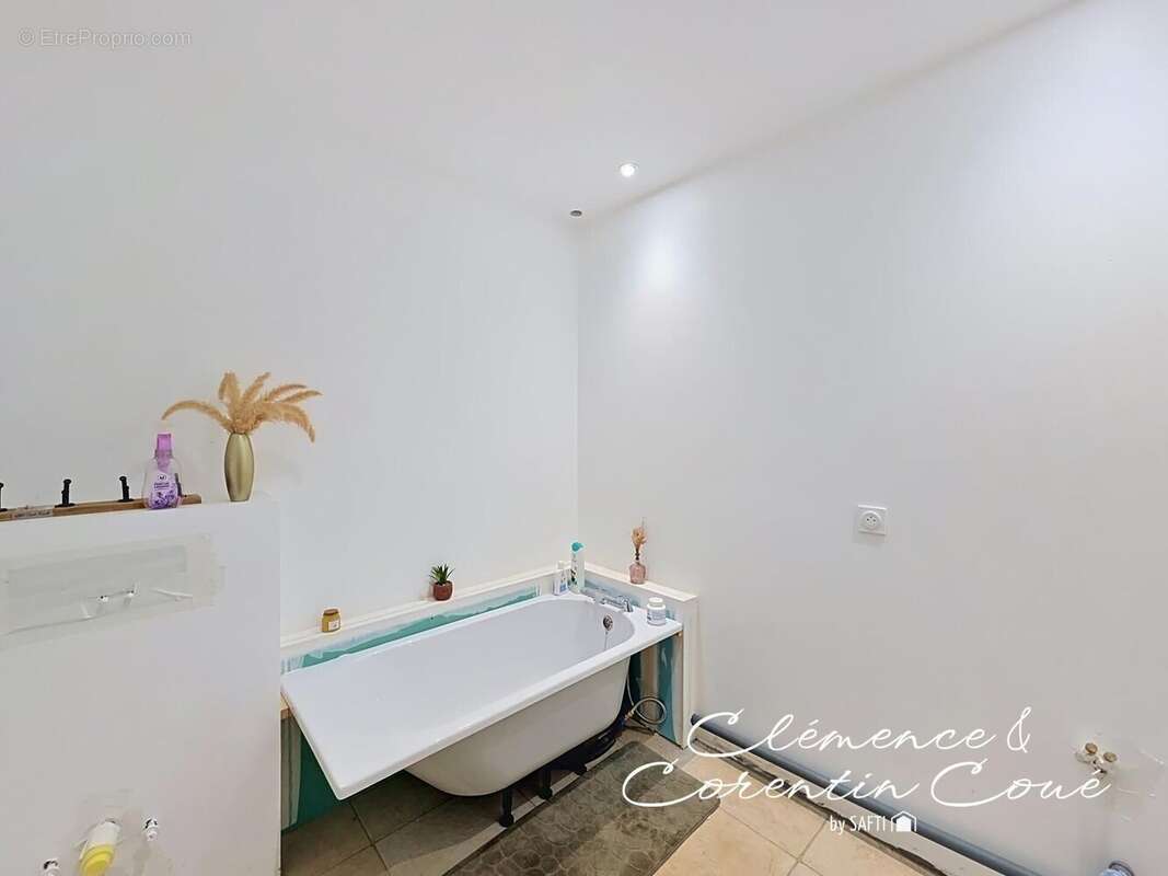 Maison 136 m² à Challain-La-Potherie  - photo 7