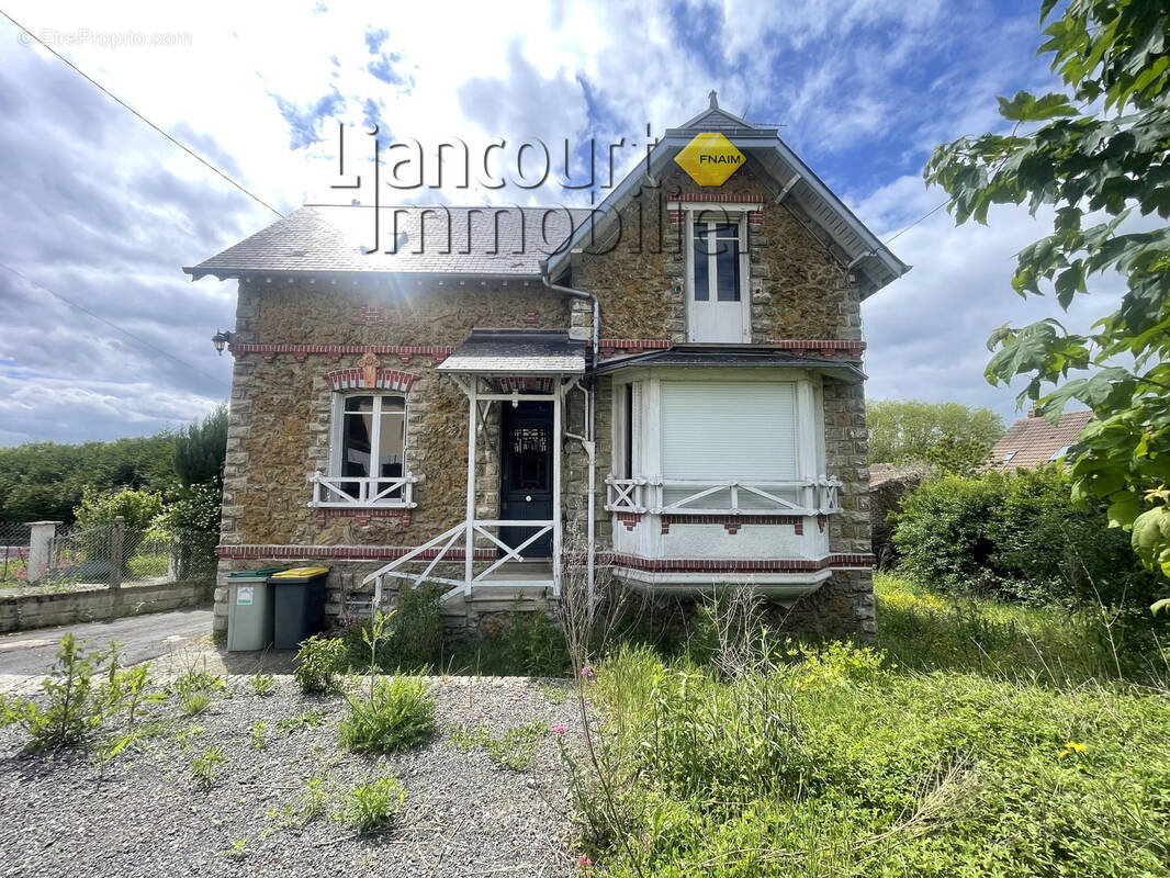 Maison à LIANCOURT