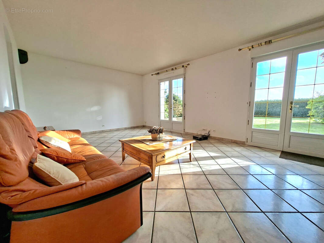 Maison à SAINT-NICOLAS-D'ALIERMONT