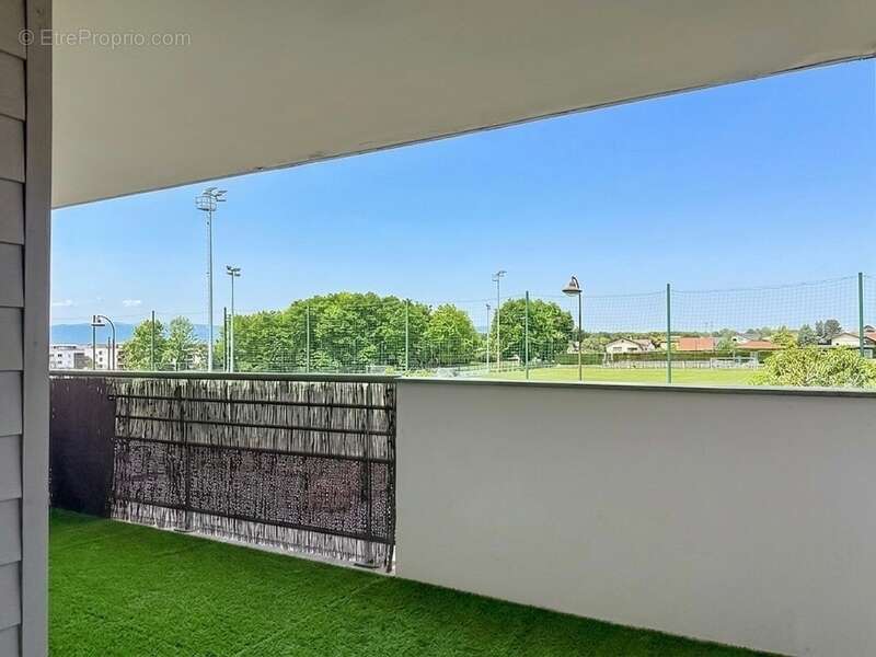 Appartement à CRANVES-SALES