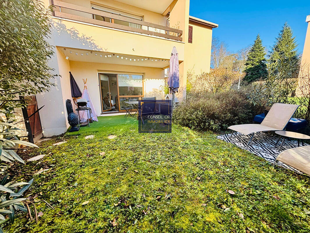 Appartement à SAINT-GENIS-LAVAL