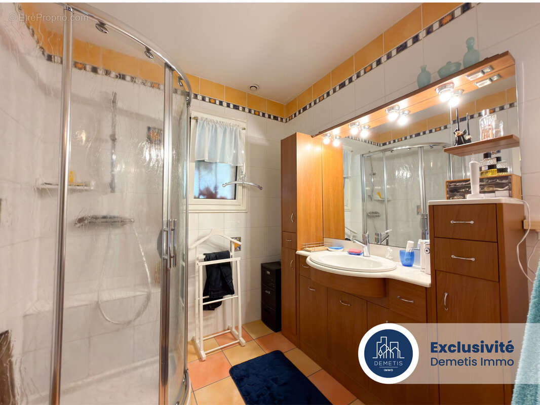 Maison à PRUILLE-LE-CHETIF