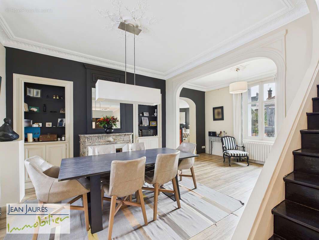 Maison à SAINTE-SAVINE