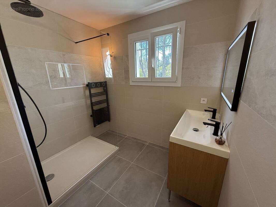 Photo 3 - Maison à SAINT-CLEMENT-DE-RIVIERE