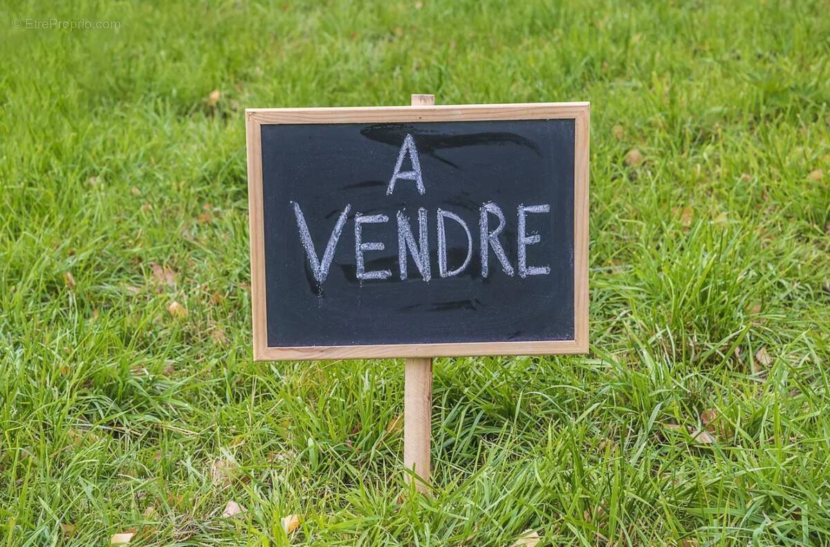 Terrain à ANDILLY