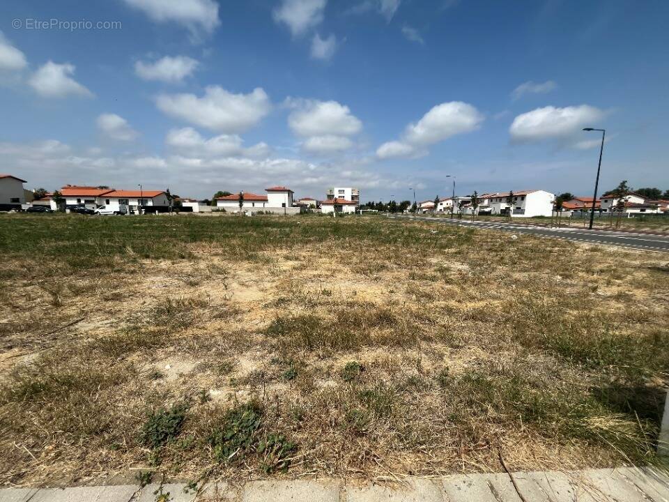 Terrain à BOMPAS