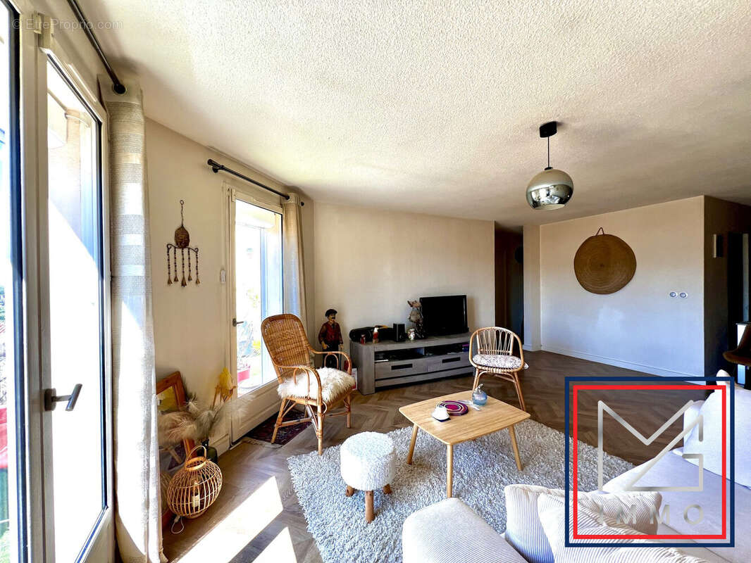 Appartement à SIX-FOURS-LES-PLAGES
