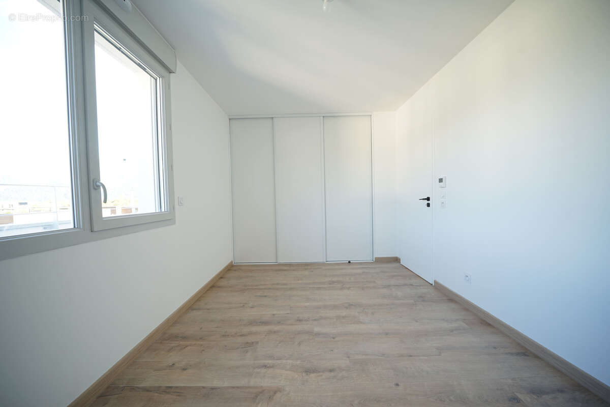 Appartement à MEYLAN