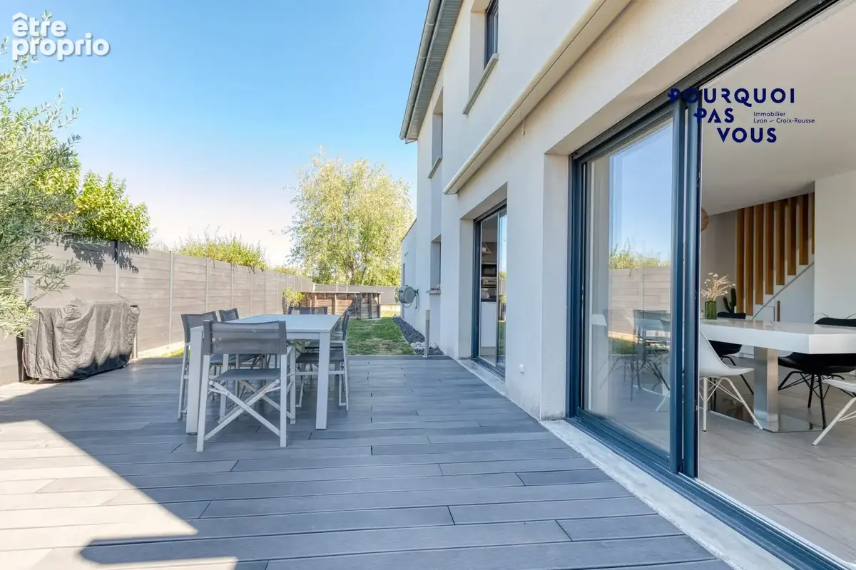 Maison 6 pièces 131 m² à vendre à Genas (69740) - photo 2