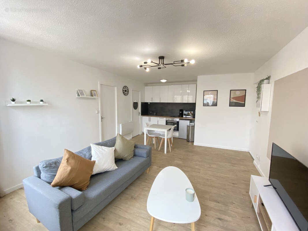 Appartement à SAINT-ETIENNE