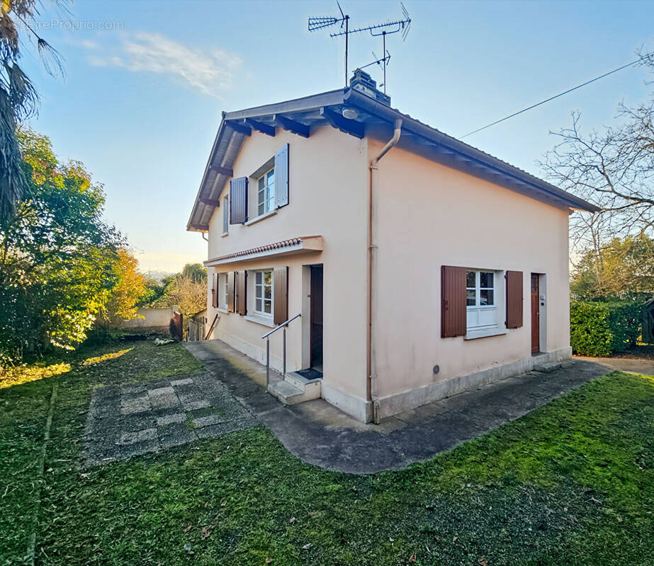 Maison à SAINT-SEVER