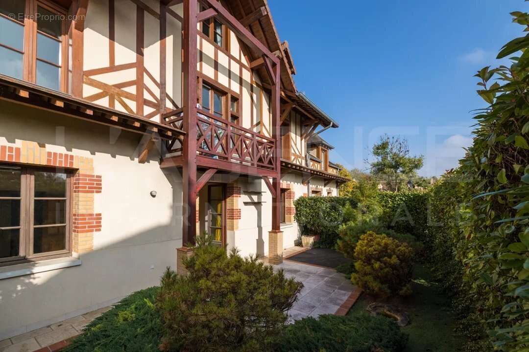 Appartement à CHAMBOURCY