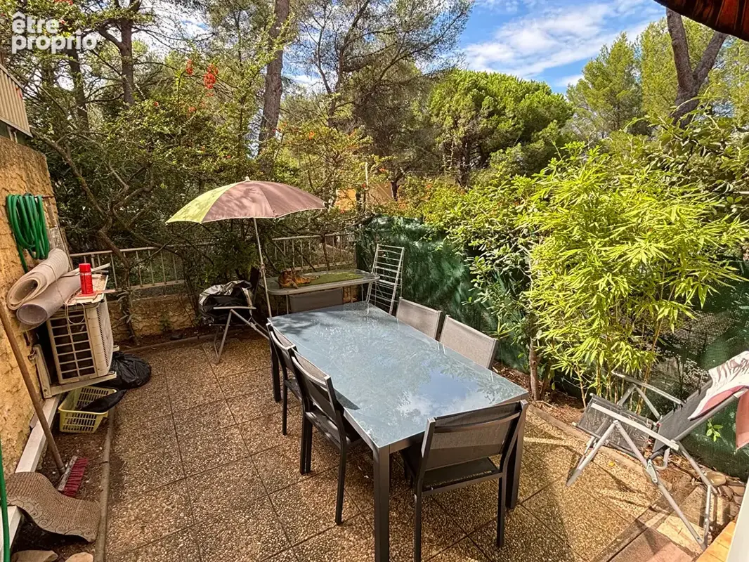 Photo Appartement à Saint-Mandrier-Sur-Mer au prix de 136 000€