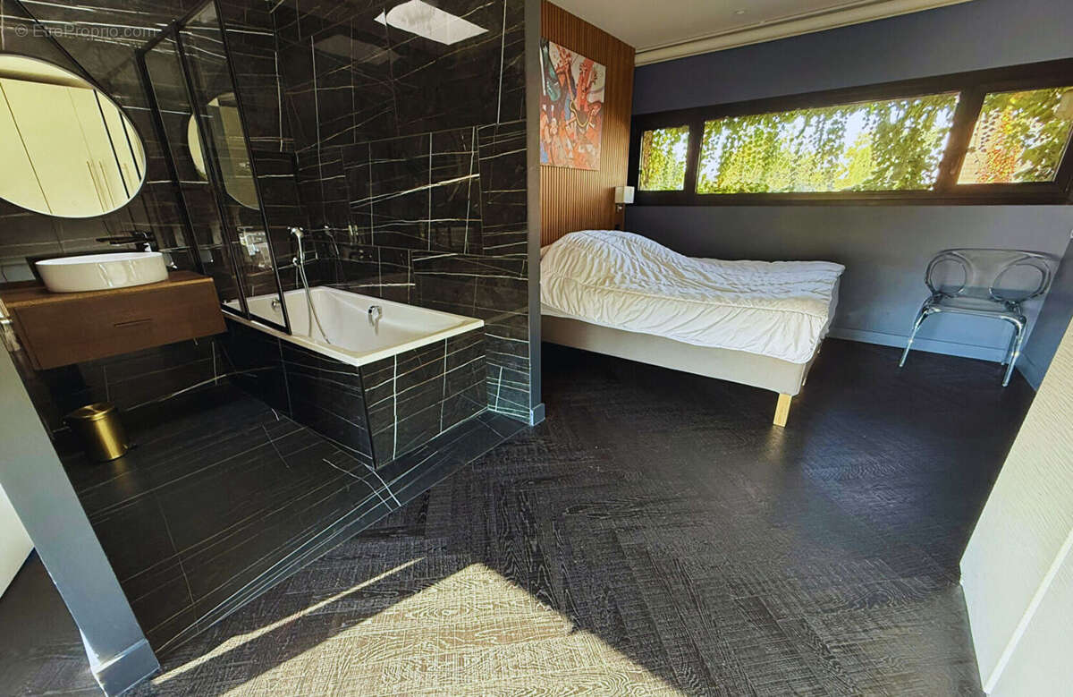 Maison à L&#039;HAY-LES-ROSES