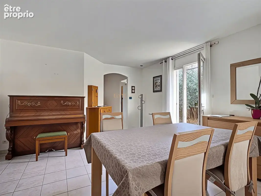 Maison 4 pièces 96 m² à vendre à Trets (13530) - photo 4
