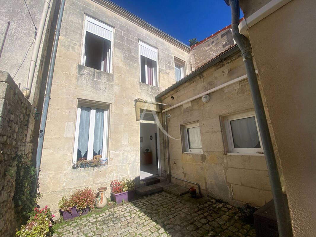 Maison à ROCHEFORT