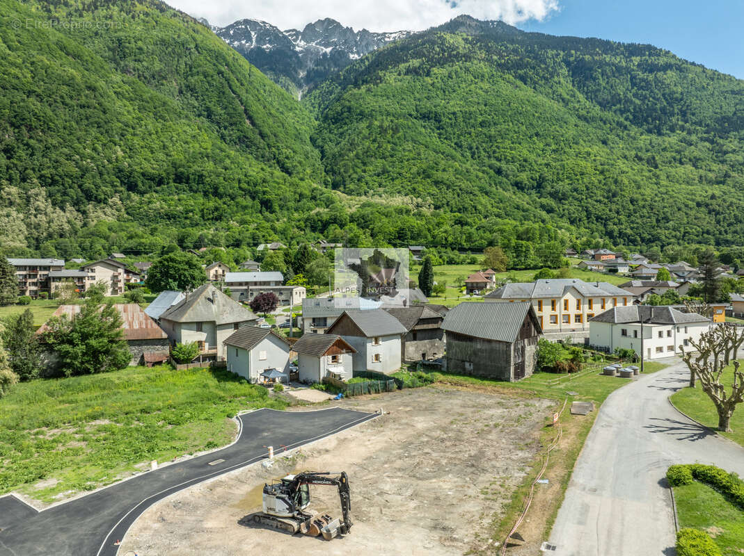 Terrain à EPIERRE