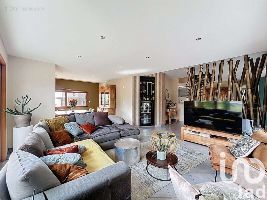 Photo 4 - Maison à LAVAL
