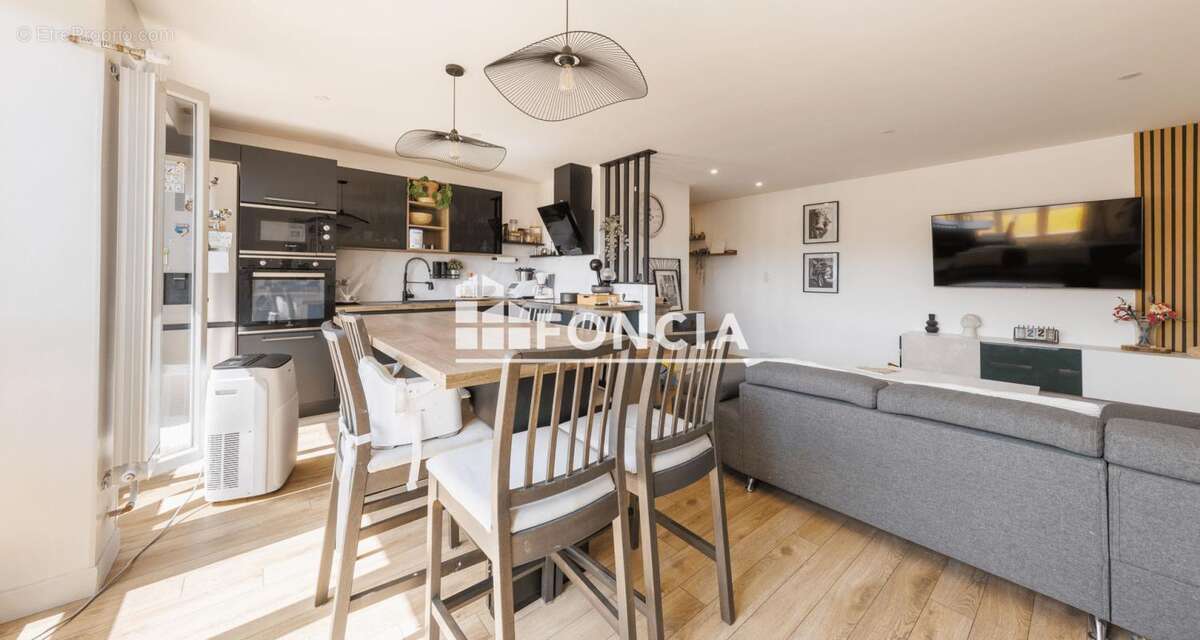 VALLIERES- Stade Marcombes T3- 71m² - photo 2