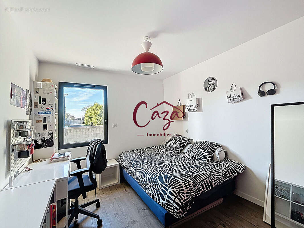 Maison à CAMBLANES-ET-MEYNAC