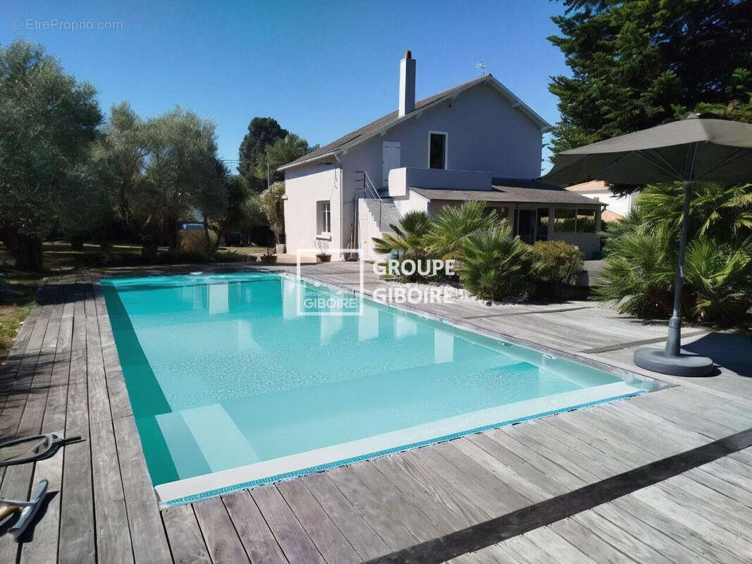 A vendre - agence giboire - maison familiale et son annexe a la baule - photo 2