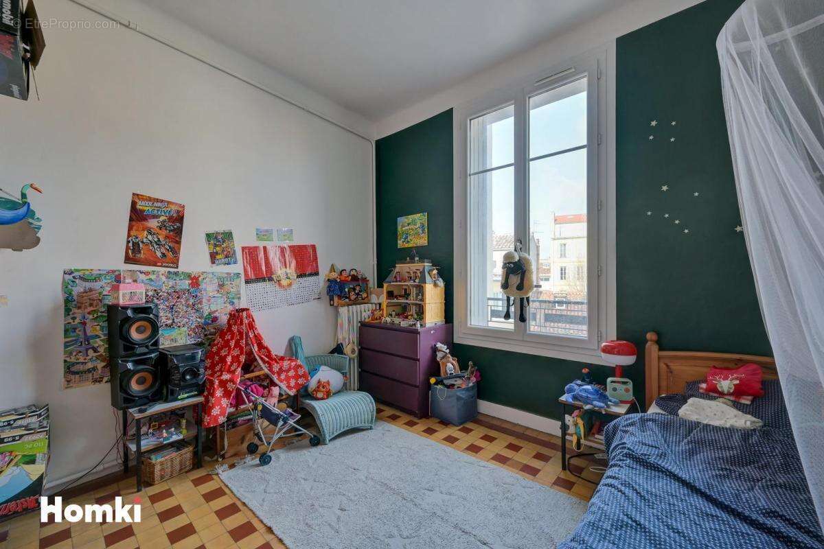 Appartement à MARSEILLE-1E