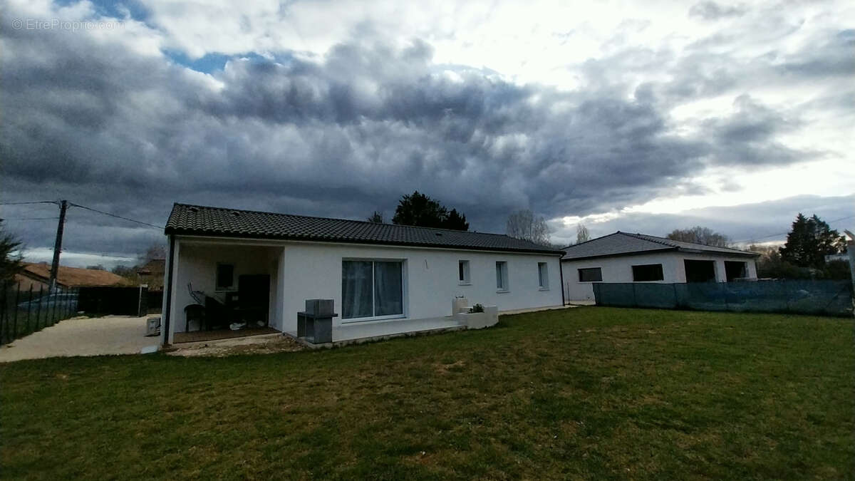 Maison à COULOUNIEIX-CHAMIERS