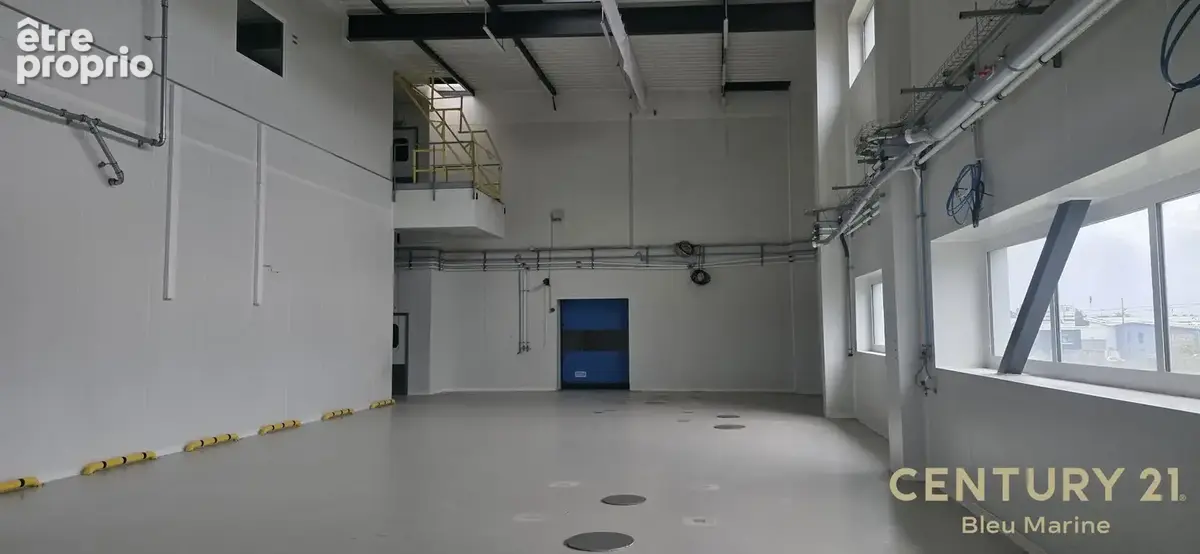Commerce 3 600 m² à vendre à L'ile-D'olonne (85340) - photo 7