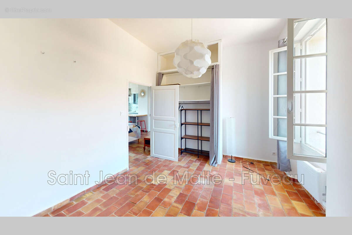 Appartement 64 m² à Pourrieres  - photo 4