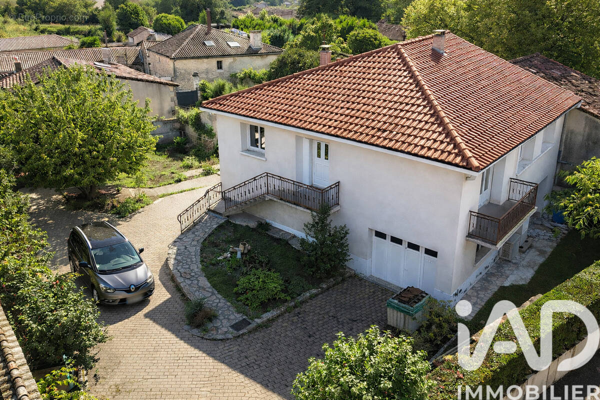 Photo 1 - Maison à LINARS