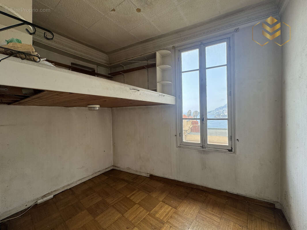 Appartement a restaurer - vue mer monaco - imprenable - photo 3
