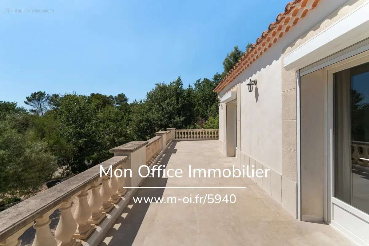Maison à POURRIERES
