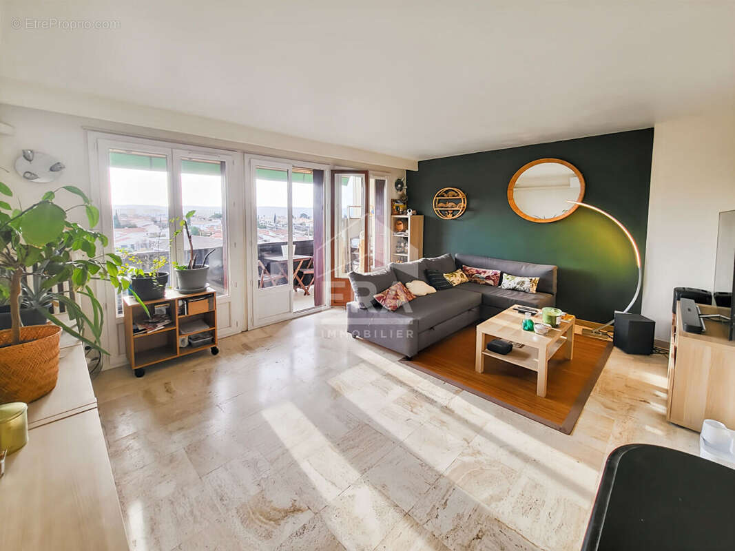 Appartement à VITROLLES
