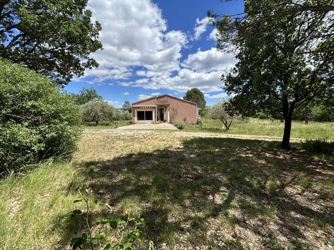 Maison 96 m² à Causse-De-La-Selle  - photo 2