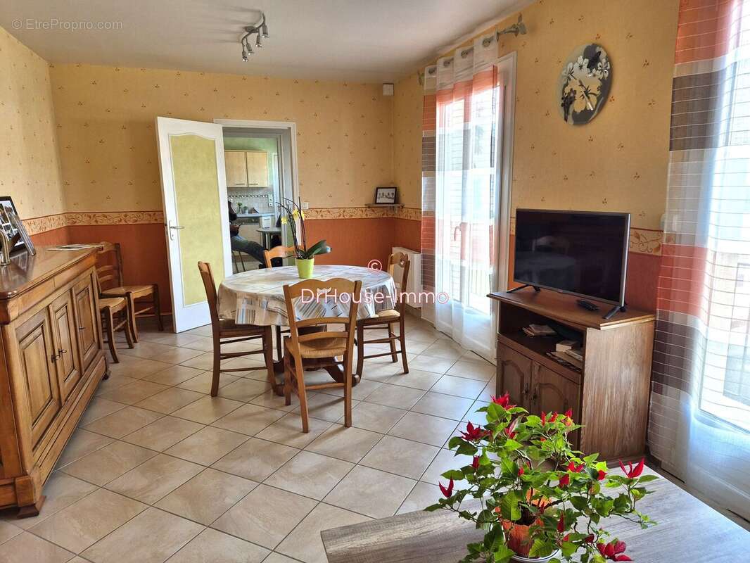 Maison 83 m² à Gorron  - photo 9