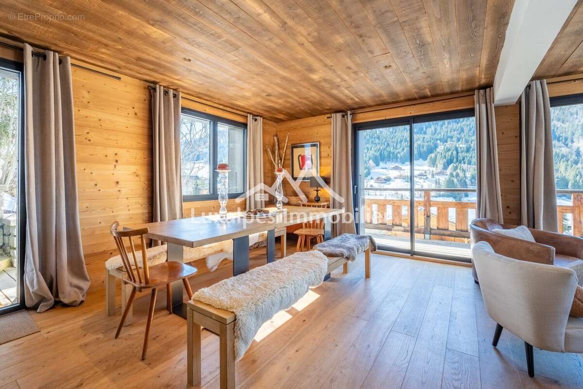 Maison à LA CLUSAZ