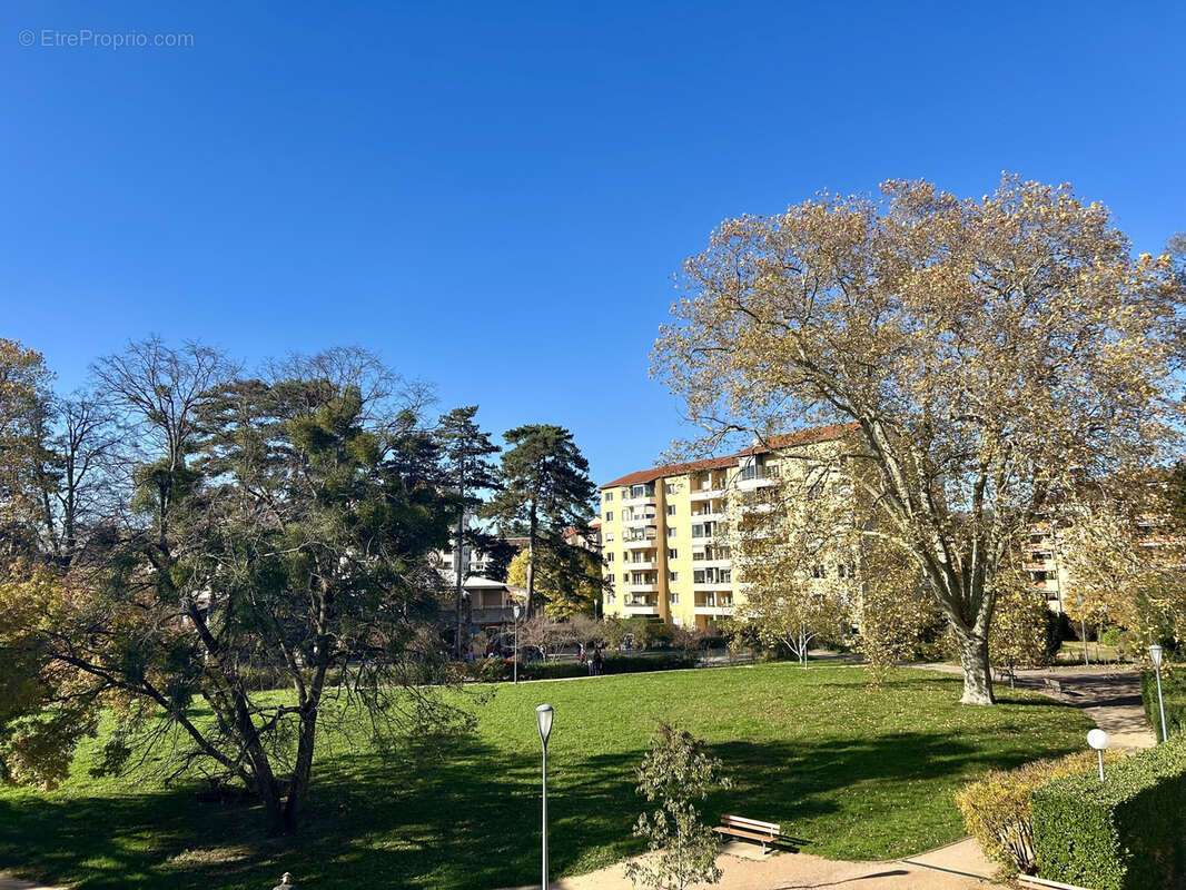 Appartement à LYON-9E