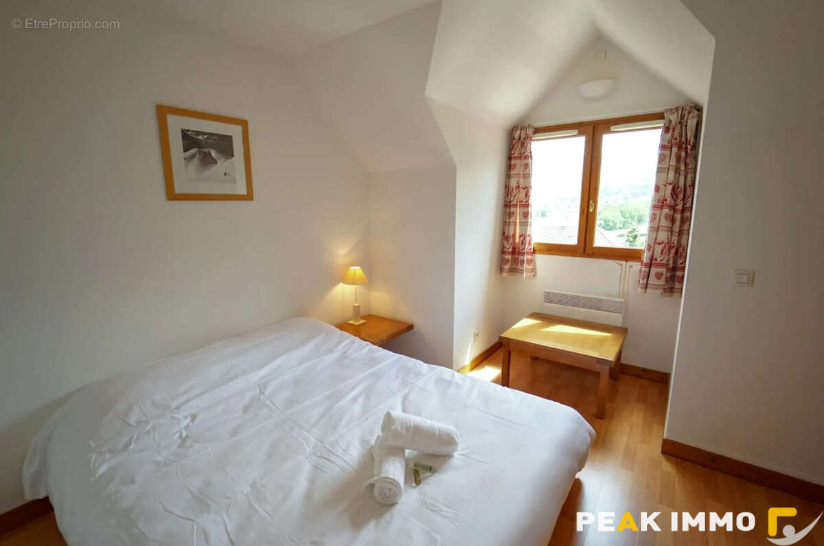 A vendre duplex 221 m2 loi carrez- résidence Le Birdie à Giez - photo 8