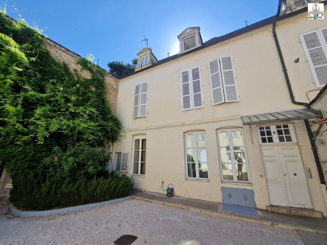 Appartement 753100 m² à Beaune  - photo 3