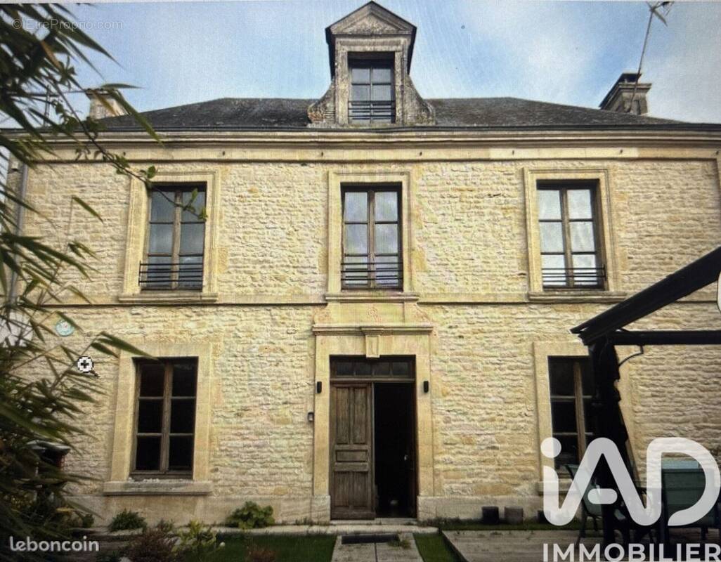 Photo 1 - Maison à LONGUES-SUR-MER